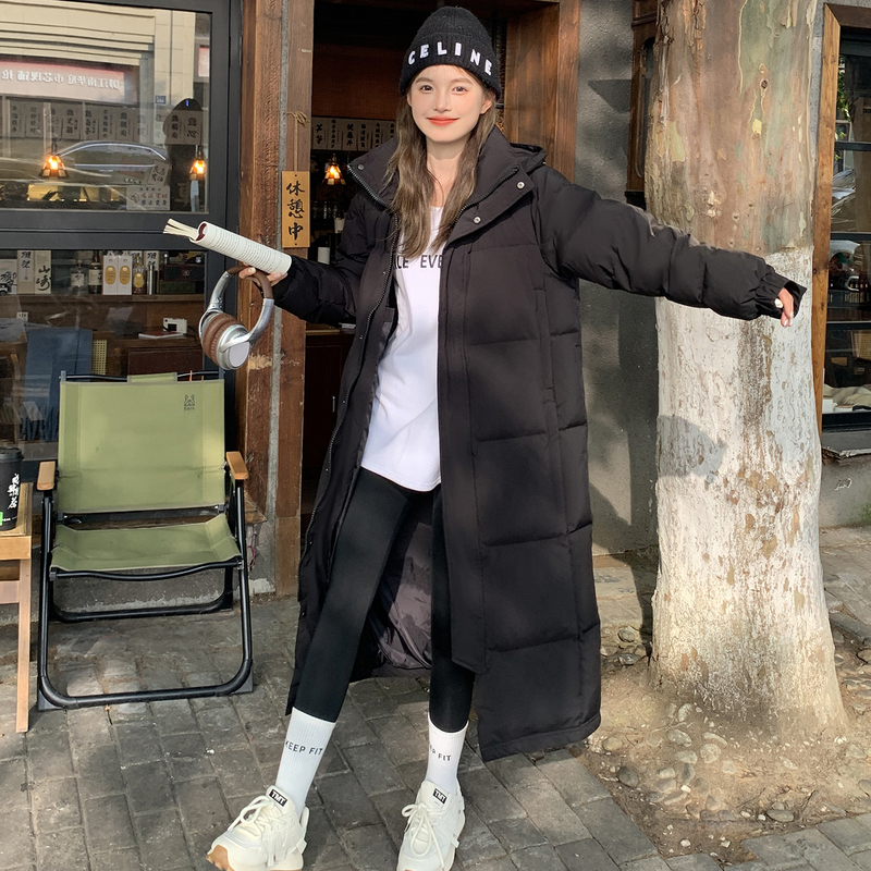 Winter down Coat for Men and Women, Long Style, Over-The-Knee, Thickened, 2026 Winter New Model, Couple's Style, 95% White Duck Down, Loose Fit Winter down Coat for Men and Women, Long Style, Over-The-Knee, Thickened, 2026 Winter New Model, Couple's Style, 95% White Duck Down, Loose Fit