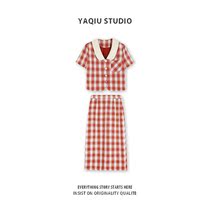 Retro Hong Kong style plaid suit womens short doll collar conventional plaid shirt fashionable high waist straight skirt