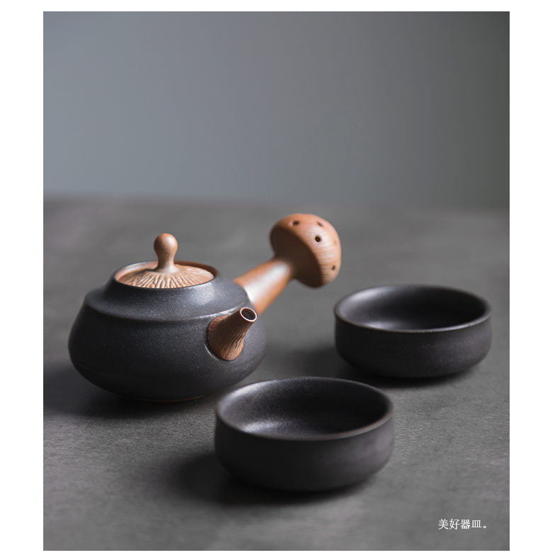 The content of creative side pot of checking ceramic teapot tea kungfu tea set travel bowl is a set of tea cups