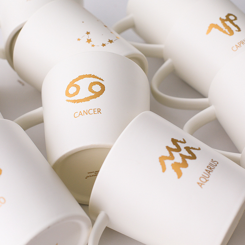 The content of The zodiac creative ceramic keller cup keller ceramic picking cups of coffee cup with cover