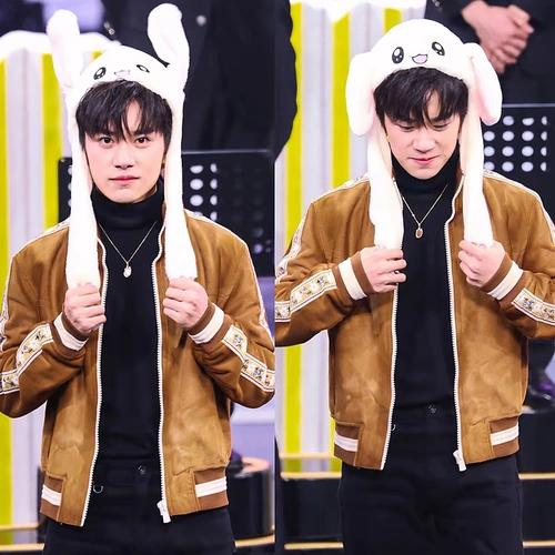 Брак поднимает и консолидирует жених жениха жениха жениха.