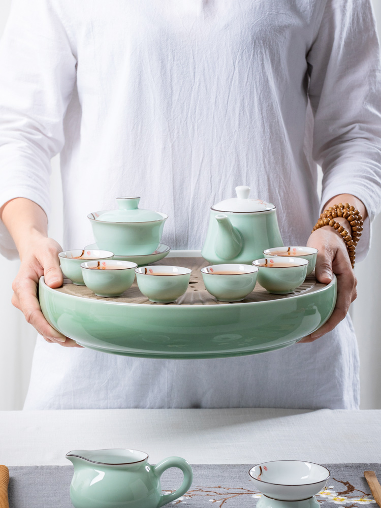 Chaoshan kungfu tea set suit small household set of jingdezhen tea tray lid bowl of a complete set of ceramic tea cups