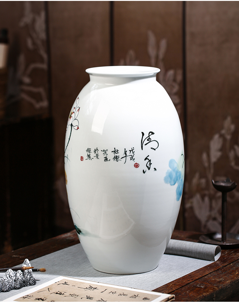 The Master of jingdezhen ceramic vase hand made blue and white porcelain decoration decoration household act the role ofing is tasted furnishing articles