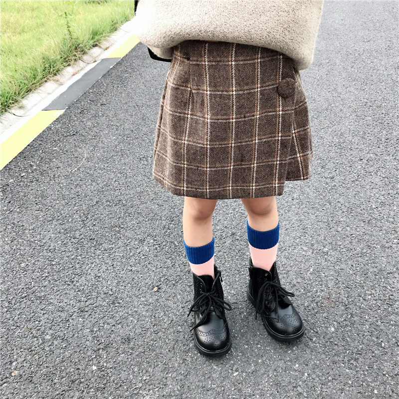 Girls shorts 2019 autumn and winter new children's clothing children's hot pants Korean version of children's plaid skirt pants woolen hakama