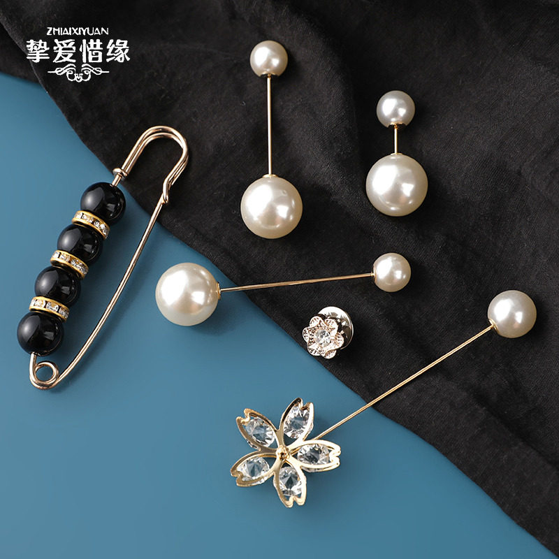 Skirt waist anti-light brooch Buckle Large waist clip adjustment change small artifact safety pin fixed clothes female