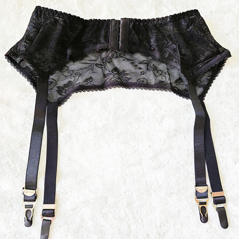 European and American Style Wide-Brimmed Soft Full Lace Metal Buckle Four-Hook Garter Belt with Extra Large Size, Adjustable Three Rows of Three Buckles, Hollow Design