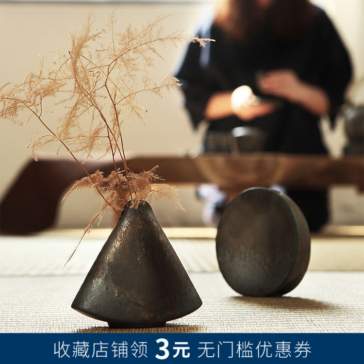 Brief-day style vase swing piece retro coarse pottery Golden Floral tea Daochan Flower Flower Arrangement Ceramic Home