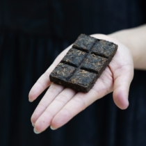 2004 South Jo cooked Puer chocolate cake (about 230g)