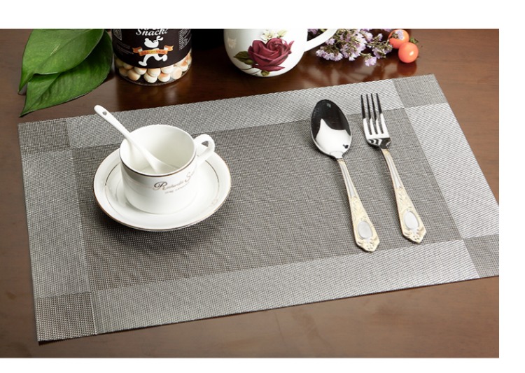 Tấm cách nhiệt PVC Teslin West Nhật Bản pad cách nhiệt không thấm nước dùng một lần mat món ăn mat chịu nhiệt bảng mat vải hai - Khăn trải bàn khăn trải bàn gỗ phòng khách