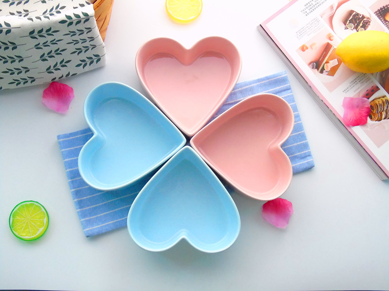 Jingdezhen ceramic candy color series heart - shaped bowl love baked baking salad bowl dessert thick soup bowl bowl of petals