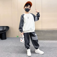 Темно-серый