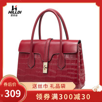 Leather womens bag womens 2021 new fashion large capacity middle-aged womens bag atmospheric crossbody bag mom handbag