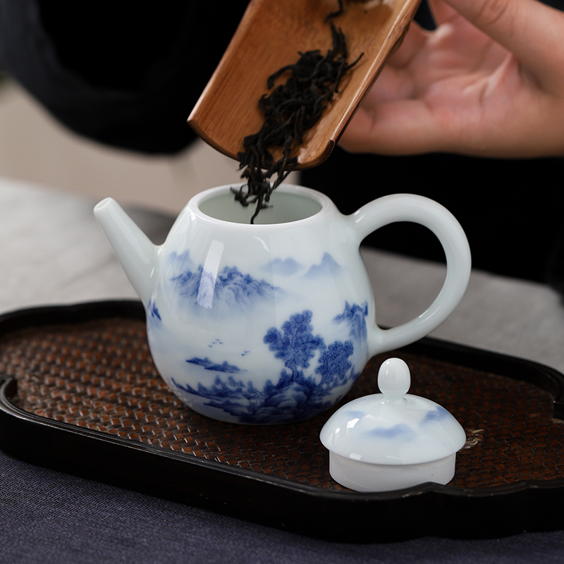 Jingdezhen flagship store blue and white hand - made ceramic small teapot household kung fu tea sweet white single pot of gift boxes