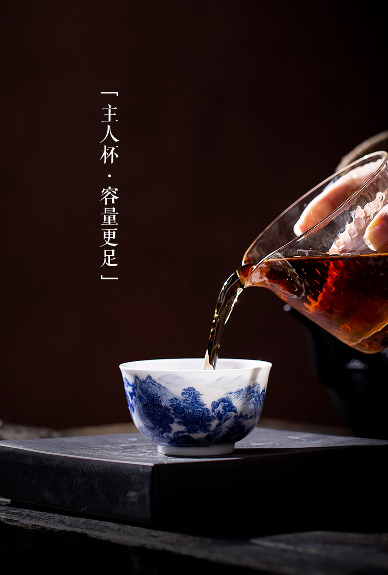 Jingdezhen blue and white landscape flagship ceramic sample tea cup all hand master cup of tea, kungfu tea set. A single