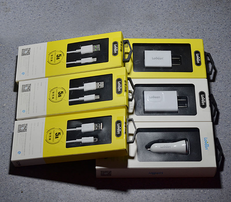 Intelligent mobile phone universal quick punching data line type-c apple fruit 5678 qc3 0 charger car charging 2 4a