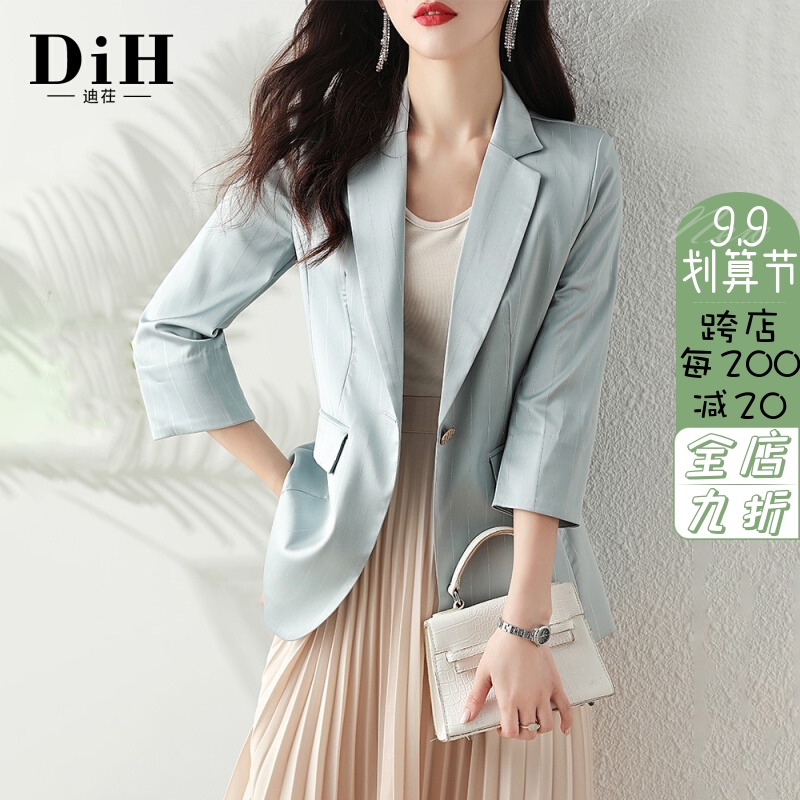 Casual small suit jacket female small chic fashion 2022 new trendy summer professional temperament suit women's top
