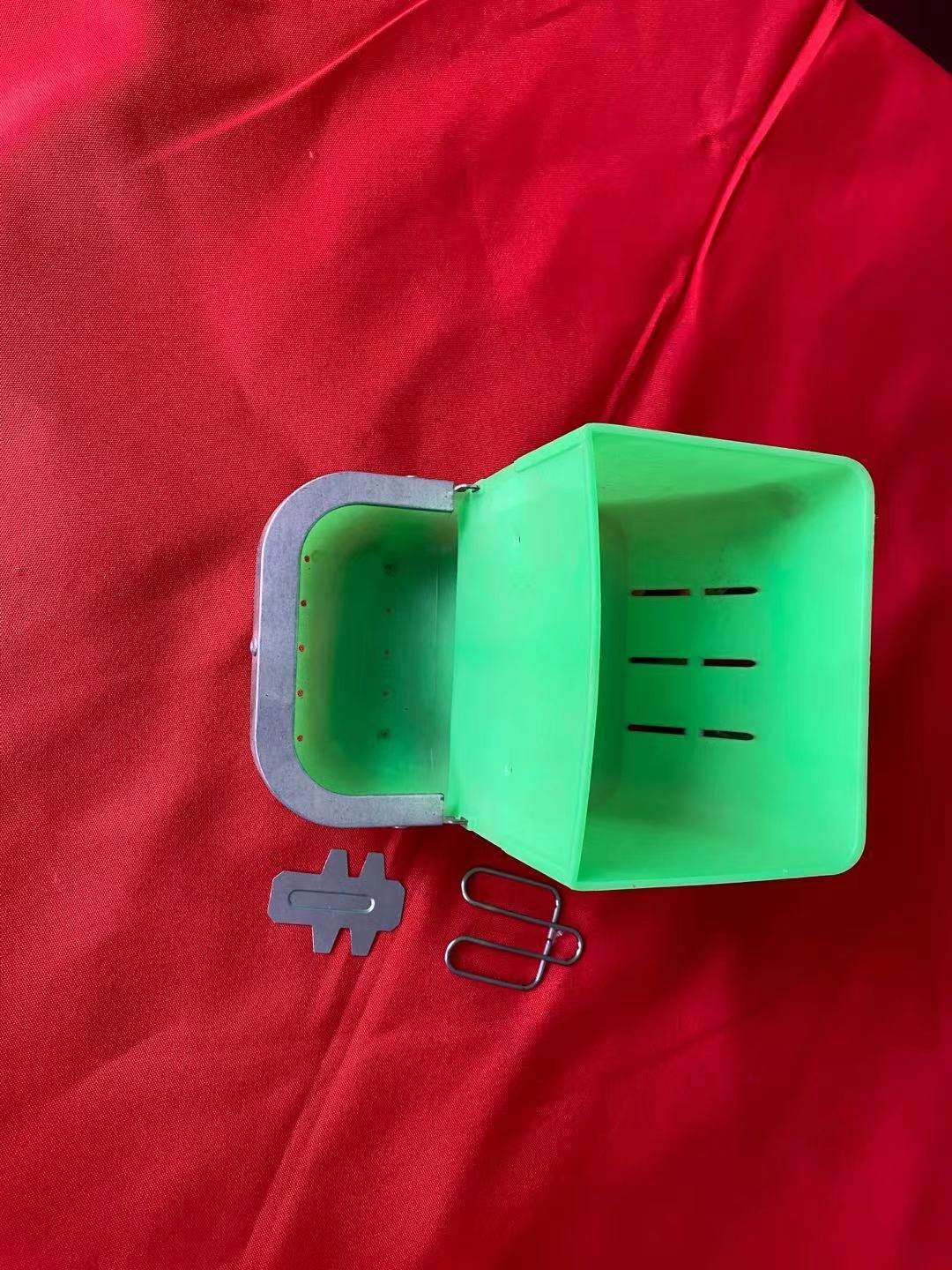 Increase of 14 cm Anti-pickpocketing Iron Hook Food Box Rabbit Food Box Feed Box Food Trough Rabbit Cage Food Box-Taobao