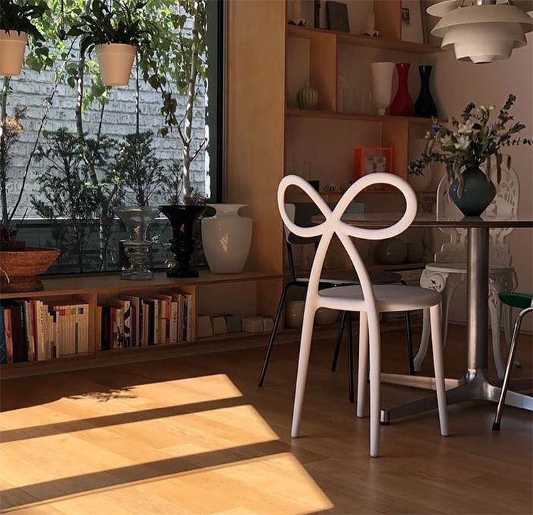 Стул qeeboo意大利进口ribbon 椅子创意装饰蝴蝶结餐椅北欧时尚网红椅