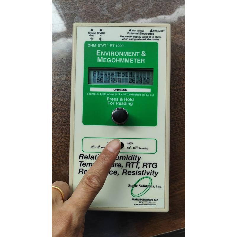 Repairable Heavy-Duty Surface Resistance Tester Rt1000 Complete Set, Main Unit with Battery, Screen Display, Negotiable Price Repairable Heavy-Duty Surface Resistance Tester Rt1000 Complete Set, Main Unit with Battery, Screen Display, Negotiable Price