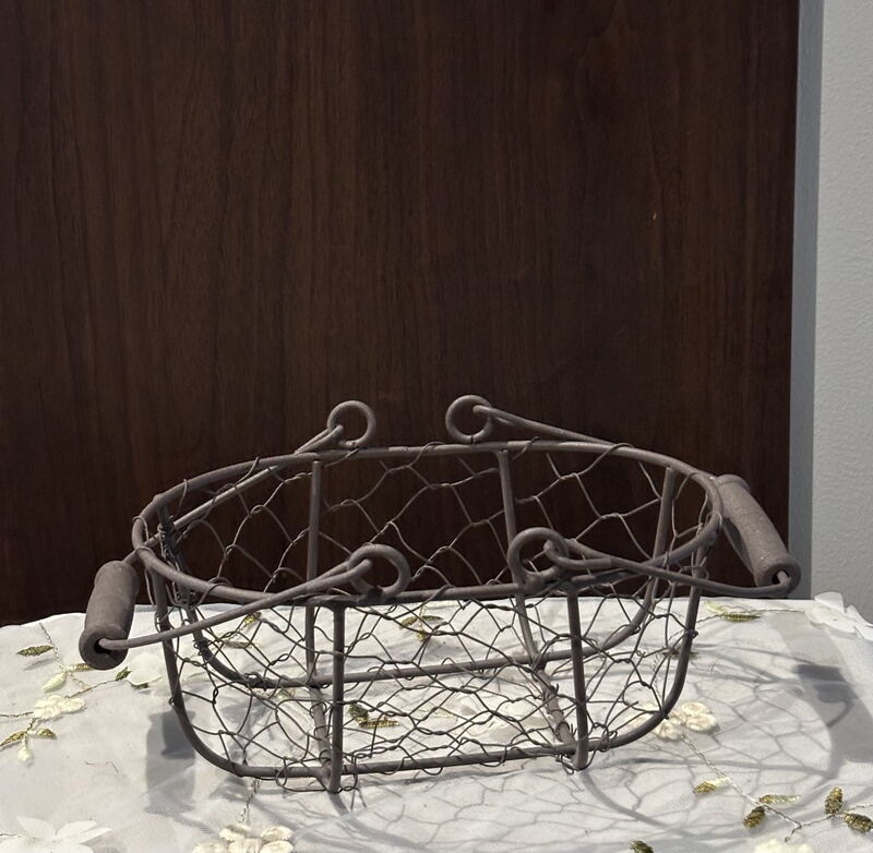 Wire Oval Basket, Miscellaneous Goods, Garden Ornament, Vintage Wooden Handle, Small Iron Basket, Wire Bread Basket, Kitchen Storage