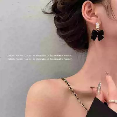 Korean black bow earrings female summer exaggeration 2021 New Tide high-grade sense light luxury exquisite nail fairy Air