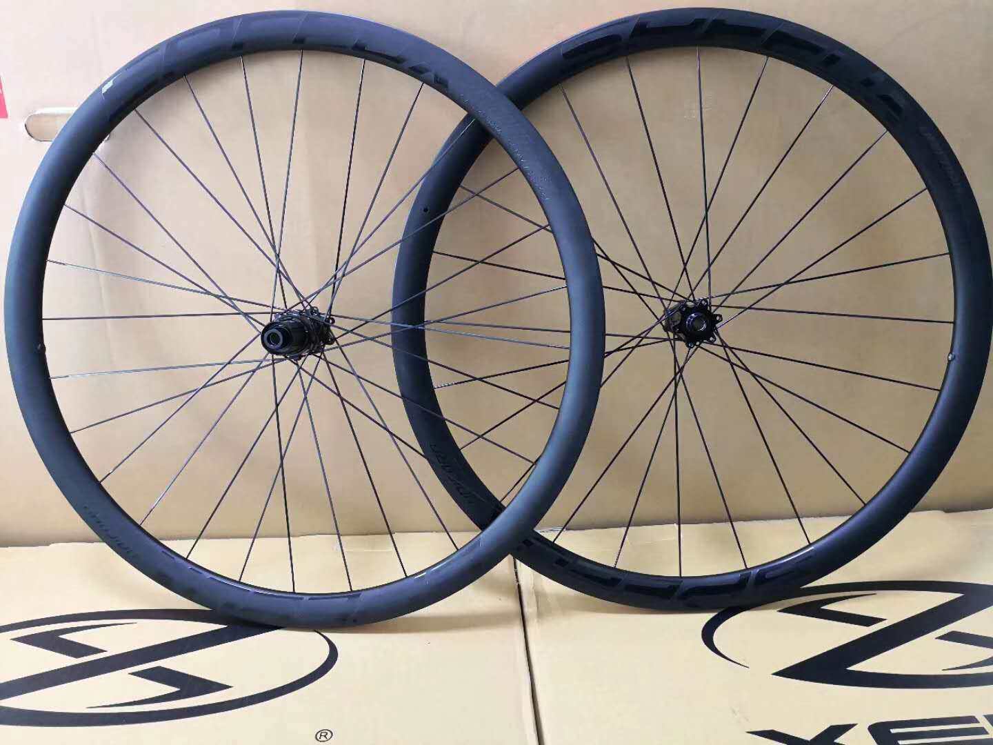 1111 carbon kung quick far in carbon knife in carbon fiber wheel group of Xinyuan beast