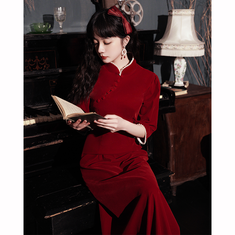 Toast clothing for brides to go out cheongsam velvet wine red engagement dress dress skirt women go out to the banquet can usually wear