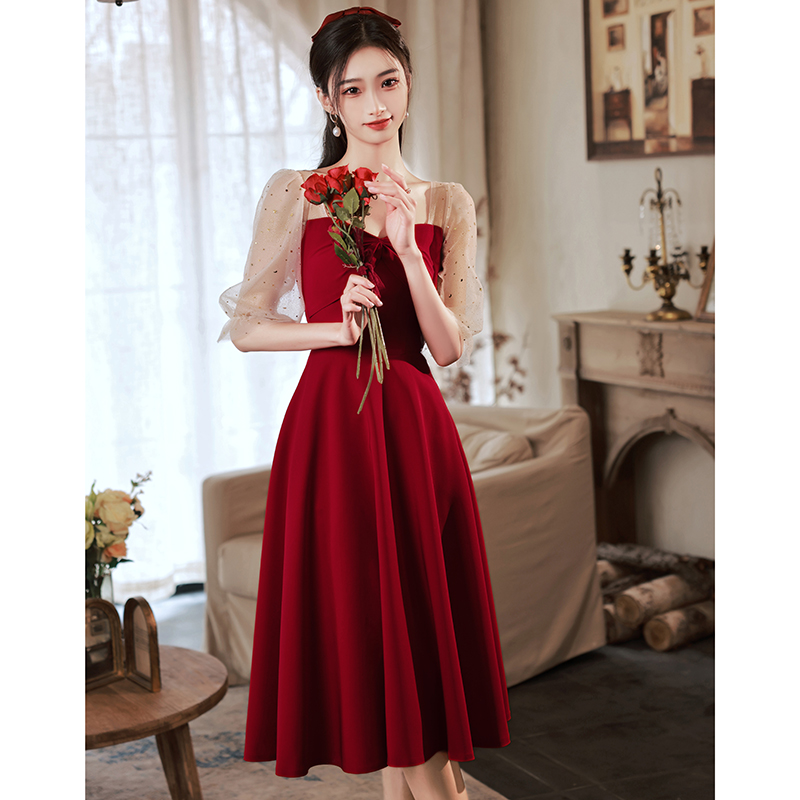 Toast to the wine The bride is small in summer normally able to wear an engaged foreign dress red gown skirt with superior senswear sleeves