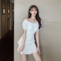 Summer womens dress 2022 The new womens French style small scents white a character one-piece dress with a superior sense design for a small crowdsourced