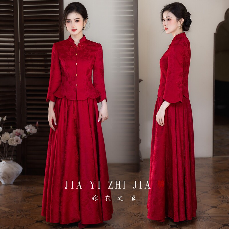 New Chinese-Style Red Wedding Dress for the Bride, Engagement Dress, Petite Going-Out Outfit Set