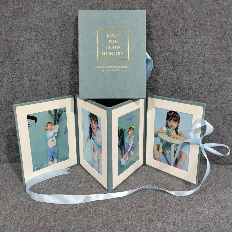 7-Inch 4-Page Dark Blue Accordion Photo Album Frame, Creative and Simple for Couples and Children, Gold-Washed Photos 7-Inch 4-Page Dark Blue Accordion Photo Album Frame, Creative and Simple for Couples and Children, Gold-Washed Photos