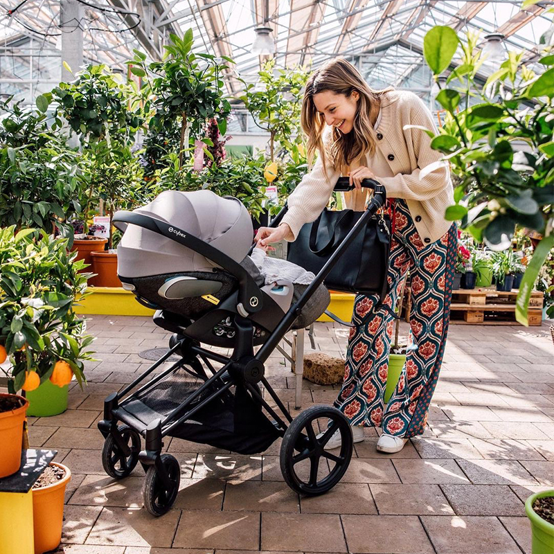 cybex Safety Lifting Basket Baby Newborn Cloud ZQ Lying Car Mounted Three-in-one Baby Outpatient Outpatient Portable