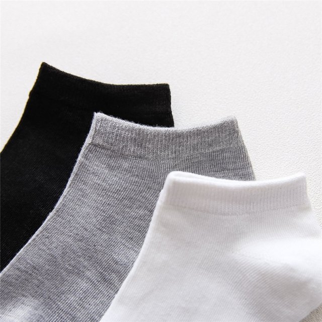 Socks men's low-cut solid color summer boat socks sweat-absorbent breathable shallow mouth deodorant socks black and white gray