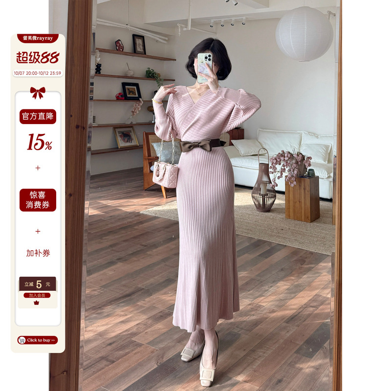 Lei Yingjun【Heartfelt Love Letter】Autumn Korean Style Sexy Hot Girl Socialite Style Bow V-Neck Knitted Dress