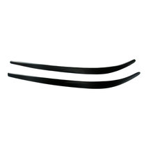 Suitable for 17-20 Alfa Romeo stelvio resin modified eyebrow headlight eyebrow stickers