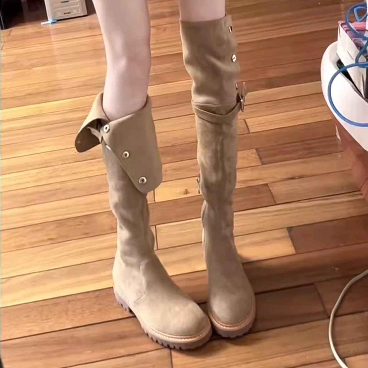 Это так прекрасно!Сапоги выше колена на толстой подошве, новинка 2023 года, женские замшевые рыцарские сапоги из натуральной кожи, универсальные двухцветные ботфорты