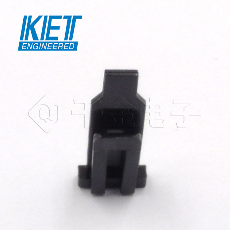 MG633990-5