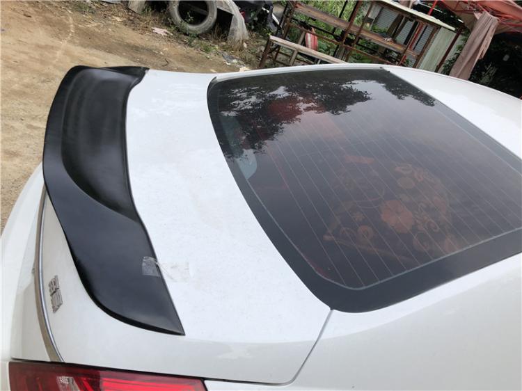 Áp dụng cho cánh sau Emgrand EC7 1012141617 Cánh đuôi nén ngang Emgrand Cánh sau sửa đổi Đuôi trang trí - Sopida trên đuôi gió shark