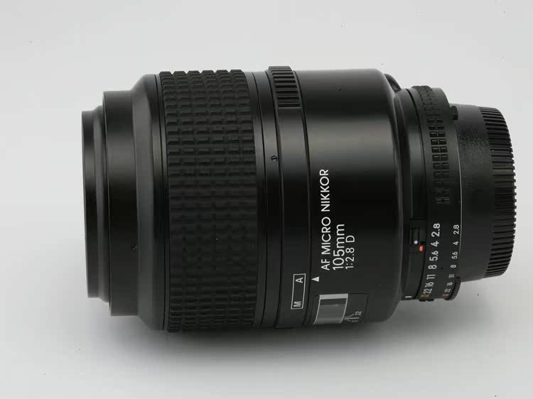 Sử dụng ống kính thực tế đã sử dụng ống kính macro Nikon AF 105mm F2.8D tự động lấy nét 105 2.8
