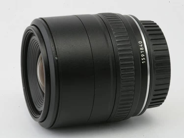 Đã sử dụng ống kính DSLR DSLR Canon Canon 35-70mm 3.5-4.5 full frame