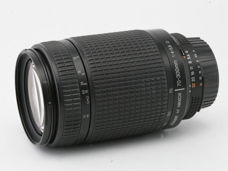 Chụp bằng hiện vật Nikon Nikon 70-300 4-5.6D súng ống giấy nhỏ tự động tele
