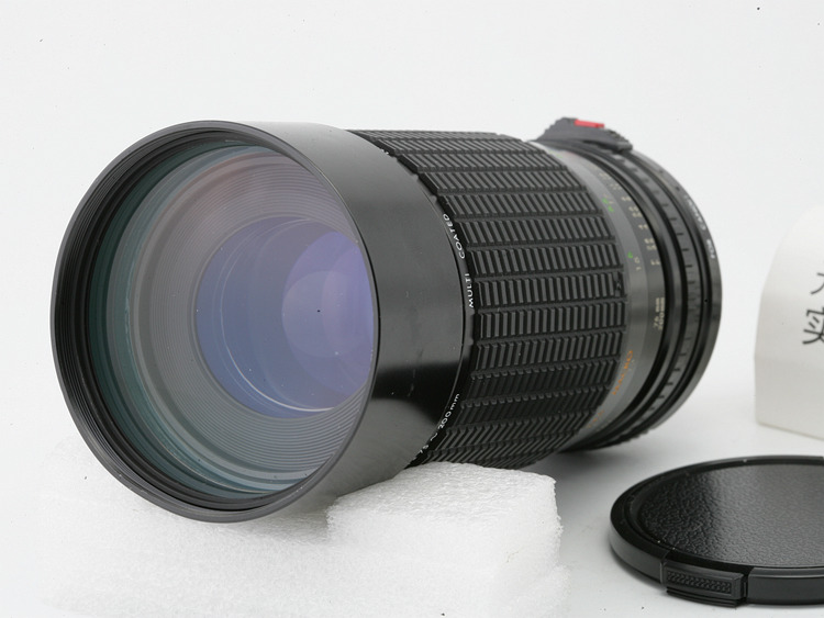 Cổng Sigma sigma FD 75-200mm f4.5 có thể được chuyển sang ống kính tele đảo ngược đơn micro với macro