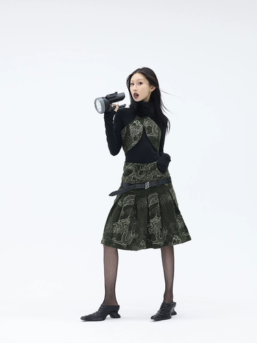 Ретро вельветовая юбка, с вышивкой