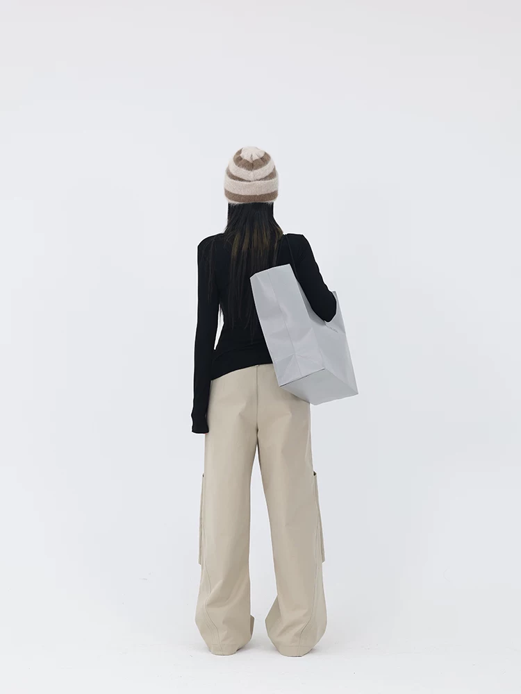 Mei 伢 fuzzykon black small high -necked gradient button open placket and waist slimming with large elastic bottom shirt