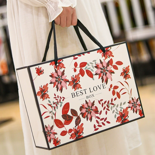 Брендовая помада, подарочная коробка, большая упаковка, популярно в интернете, подарок на день рождения