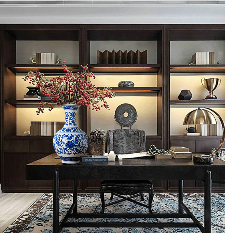 Jingdezhen porcelain vases, antique Chinese blue and white porcelain vase household act the role ofing is tasted, the sitting room decorate rich ancient frame furnishing articles