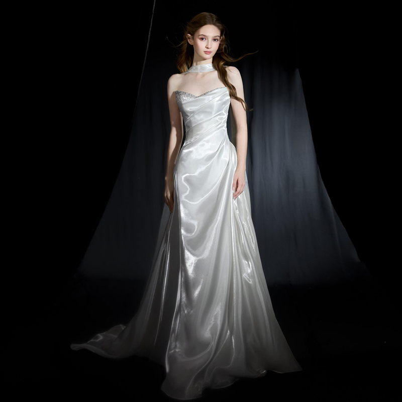 Satin French-Style Light Wedding Dress with a High-End Feel, Elegant Banquet Bridal Gown, Mermaid Strapless Engagement Dress Satin French-Style Light Wedding Dress with a High-End Feel, Elegant Banquet Bridal Gown, Mermaid Strapless Engagement Dress