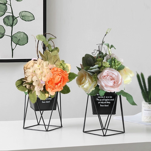 Северная легкая роскошная гостиная симуляция цветочниц