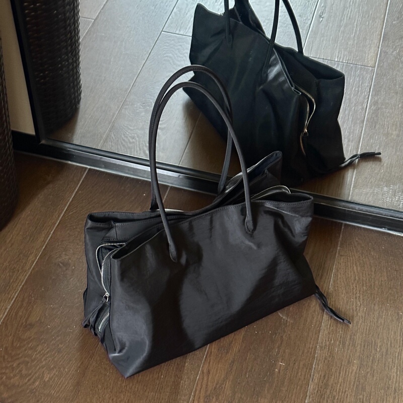2026 New Casual Versatile Large-Capacity Nylon Tote Bag Commuter Multi-Compartment Handbag Fitness Travel Bag 2026 New Casual Versatile Large-Capacity Nylon Tote Bag Commuter Multi-Compartment Handbag Fitness Travel Bag