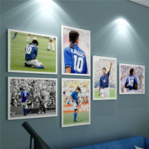Ronaldo hanging painting Little Robatti Stuttta photo wall Maradona hanging over wall Bajo World Cup poster